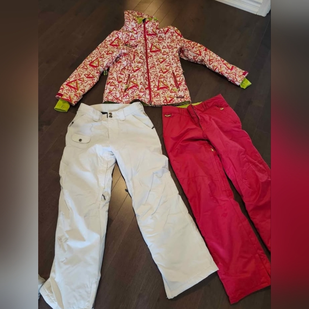 🎿 Sims Snowboard Set – Jacket + 2 Pants (Fits Women’s Medium)